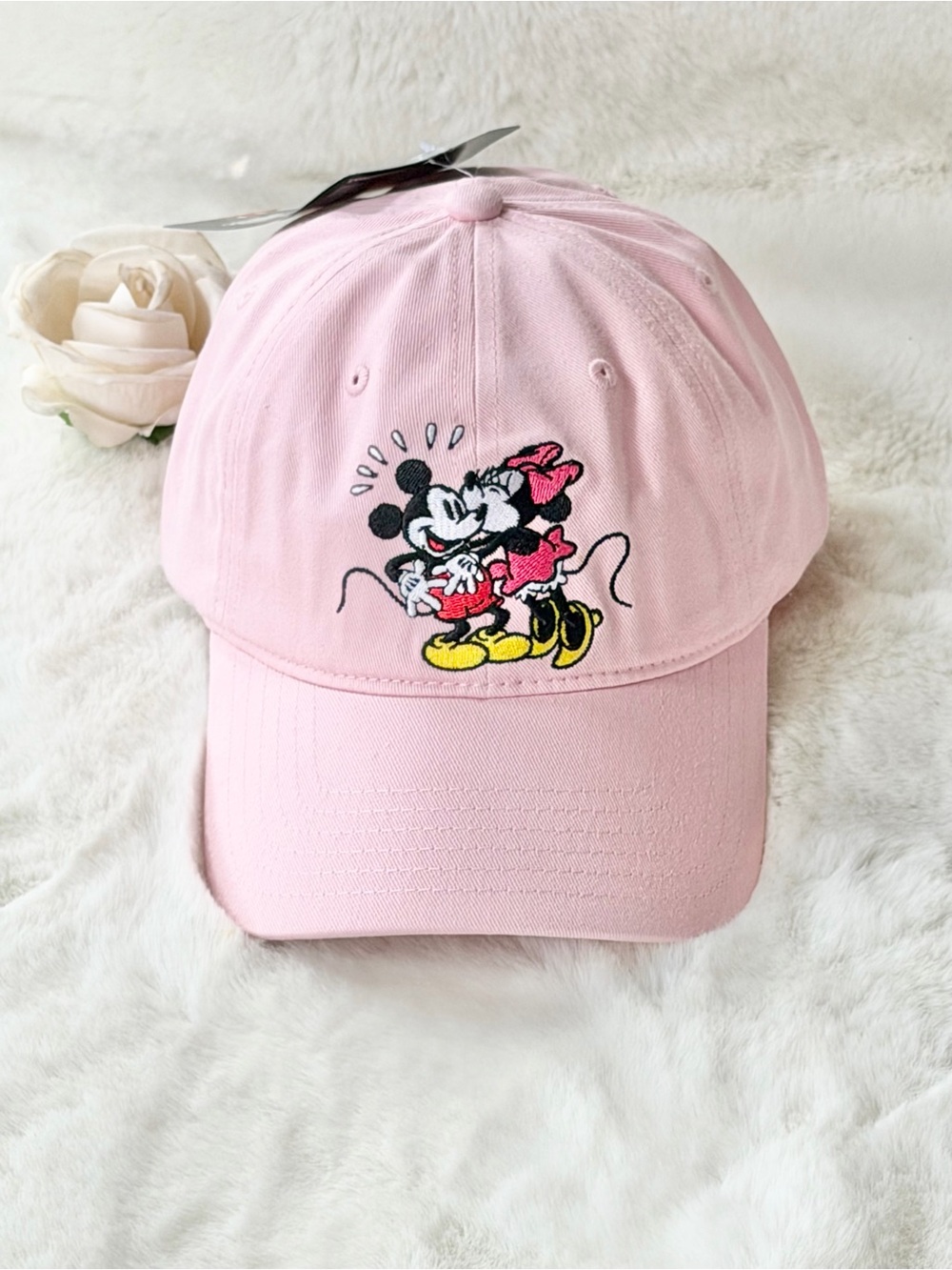 New Minnie & Mickey Embroidered Minnie kissing Mickey smooches Baseball Cap Pink